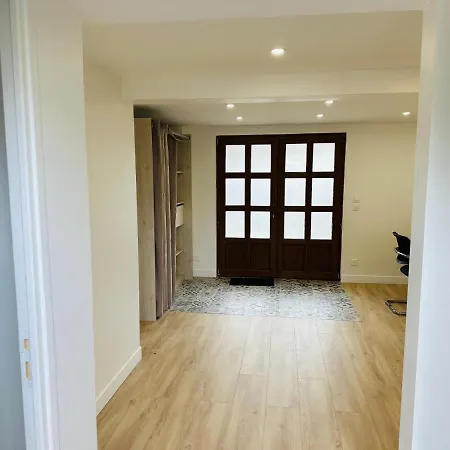 Maison Apartment