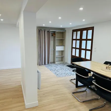 Maison *