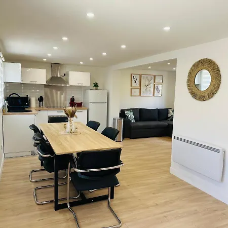 Maison Apartment
